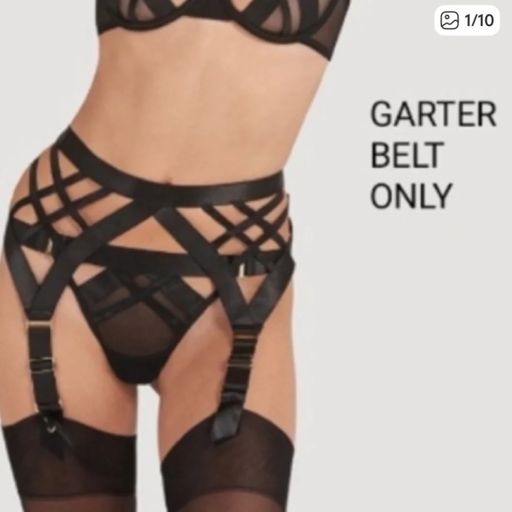 New! Bluebella sawyer strappy black garter belt nwot 2188